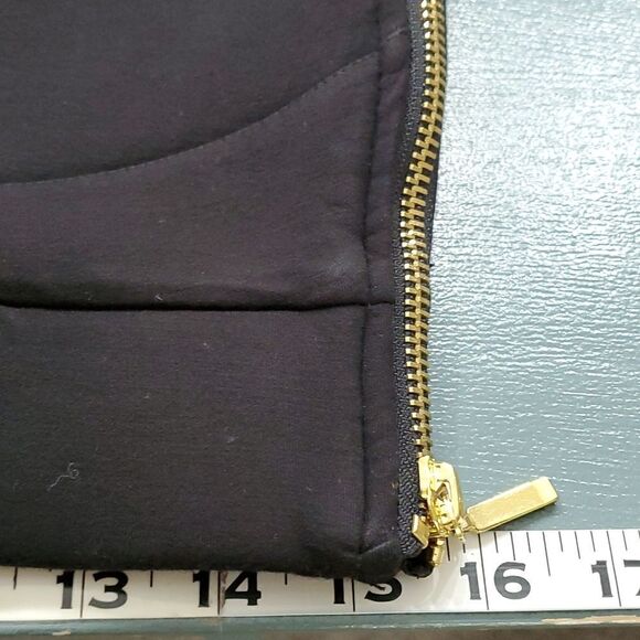 ROWLEY fitness pants, size medium. White and blue stripe on the side. Excellent. - Picture 7 of 13